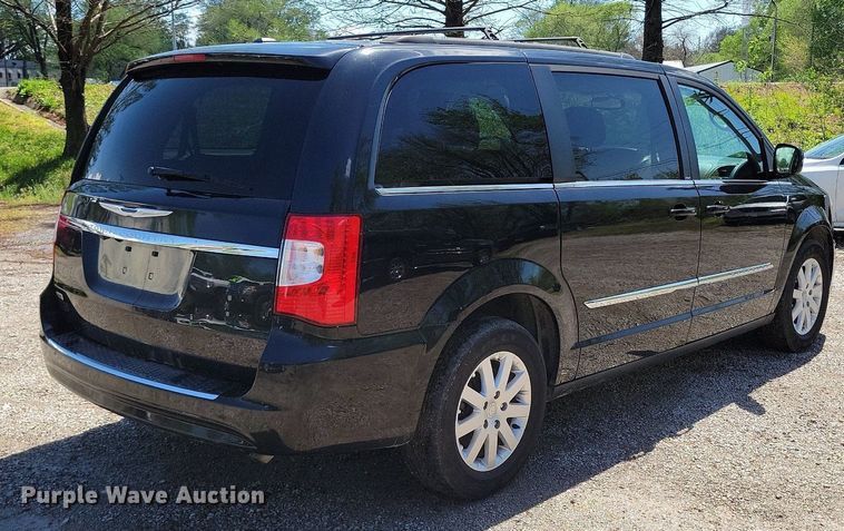 image for item DP1349 2014 Chrysler Town and Country van