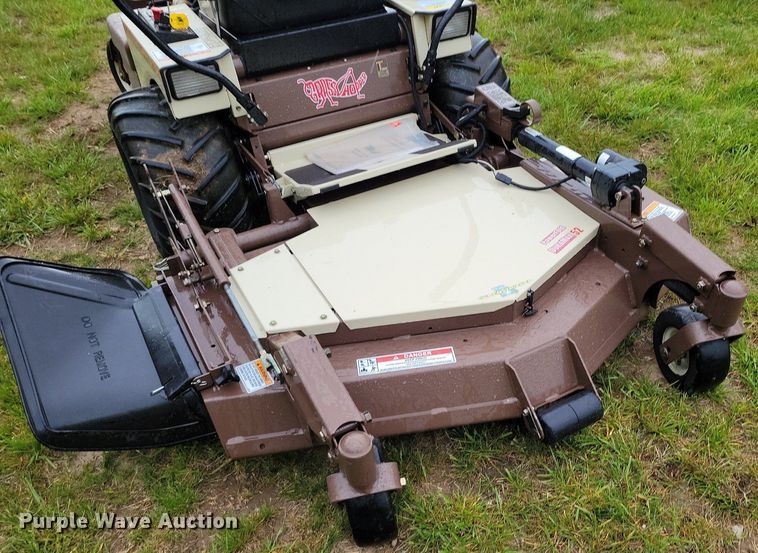 image for item DP1426 Grasshopper 620T ZTR lawn mower