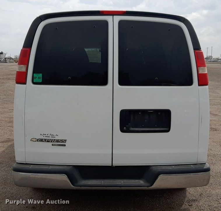 image for item DP2759 2014 Chevrolet Express 3500 van