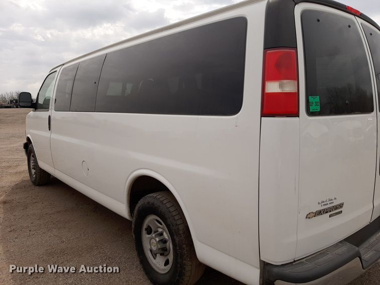 image for item DP2759 2014 Chevrolet Express 3500 van