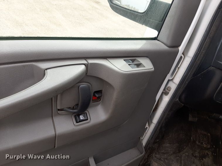 image for item DP2759 2014 Chevrolet Express 3500 van