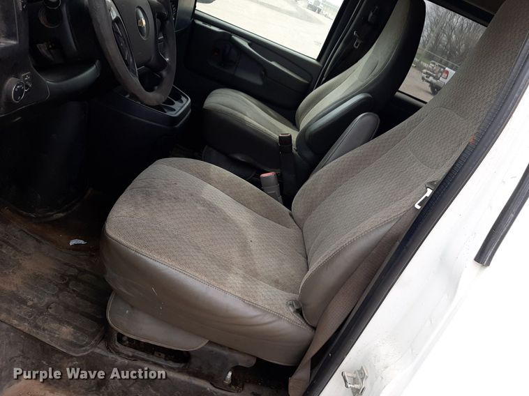 image for item DP2759 2014 Chevrolet Express 3500 van