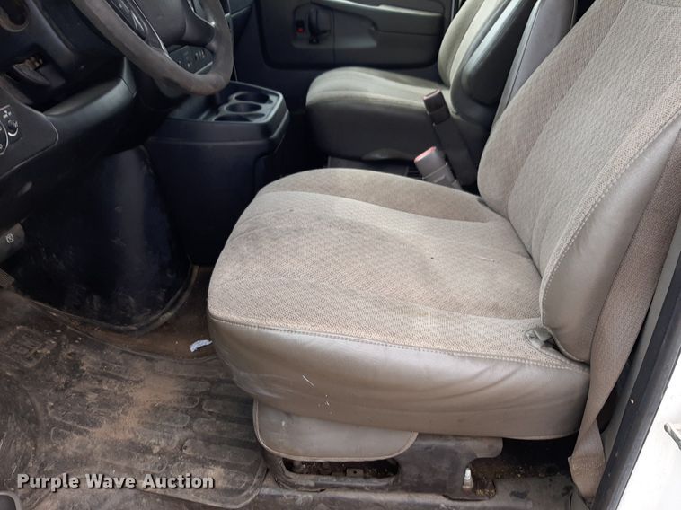 image for item DP2759 2014 Chevrolet Express 3500 van