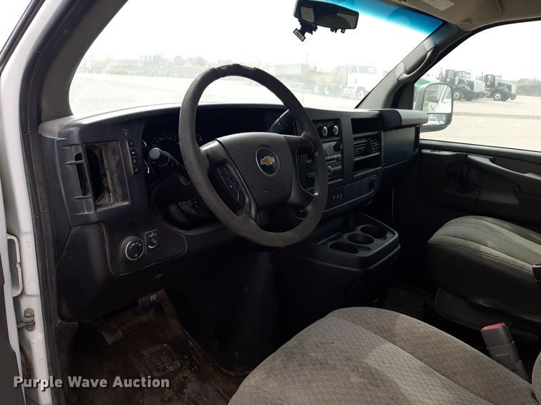 image for item DP2759 2014 Chevrolet Express 3500 van