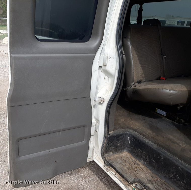 image for item DP2759 2014 Chevrolet Express 3500 van