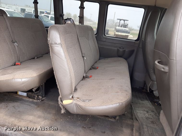 image for item DP2759 2014 Chevrolet Express 3500 van