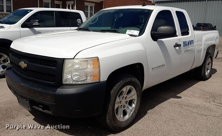 image for item DP2769 2012 Chevrolet  Silverado 1500 Ext. Cab pickup truck