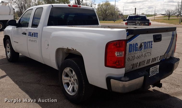 image for item DP2769 2012 Chevrolet  Silverado 1500 Ext. Cab pickup truck