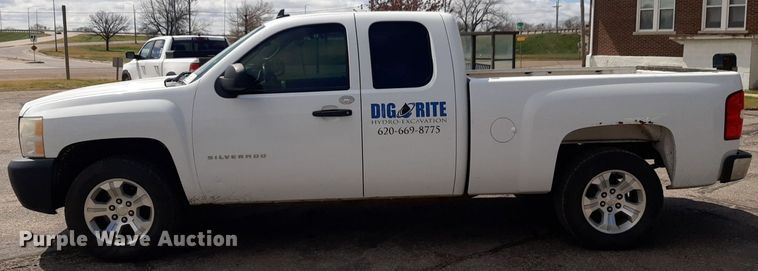 image for item DP2769 2012 Chevrolet  Silverado 1500 Ext. Cab pickup truck