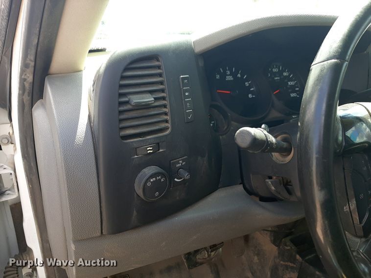 image for item DP2769 2012 Chevrolet  Silverado 1500 Ext. Cab pickup truck