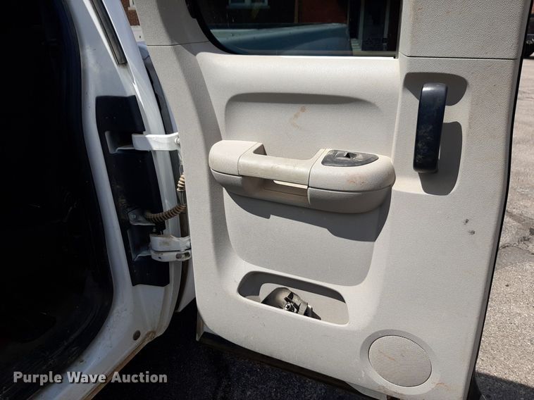 image for item DP2769 2012 Chevrolet  Silverado 1500 Ext. Cab pickup truck