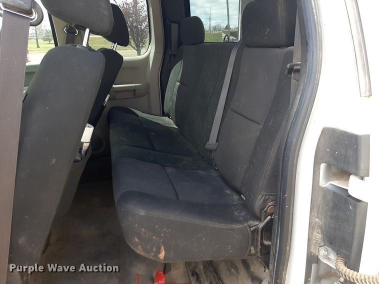 image for item DP2769 2012 Chevrolet  Silverado 1500 Ext. Cab pickup truck