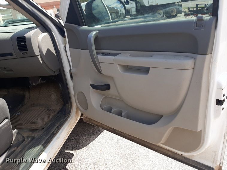 image for item DP2769 2012 Chevrolet  Silverado 1500 Ext. Cab pickup truck