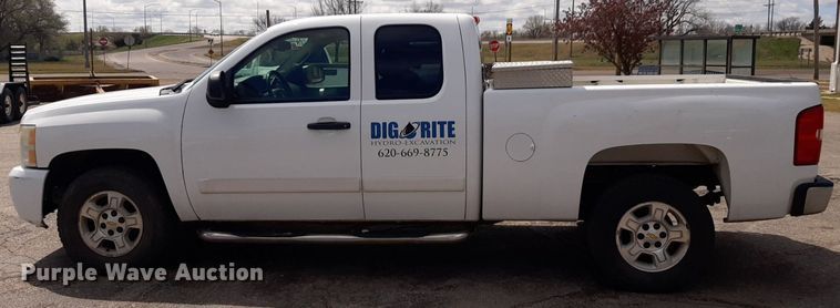 image for item DP2770 2008 Chevrolet  Silverado 1500 Ext. Cab pickup truck