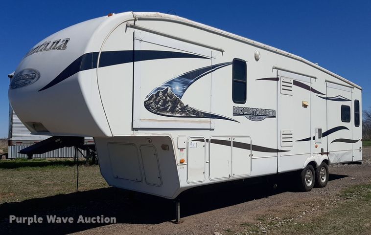 image for item DP2787 2010 Keystone Montana Mountaineer Edition camper