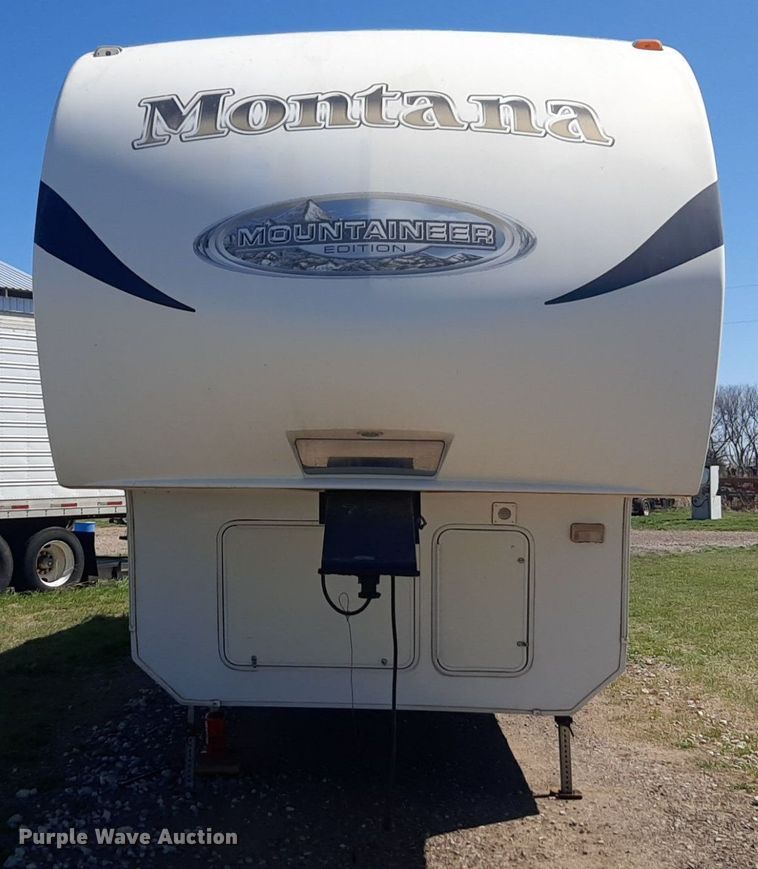 image for item DP2787 2010 Keystone Montana Mountaineer Edition camper