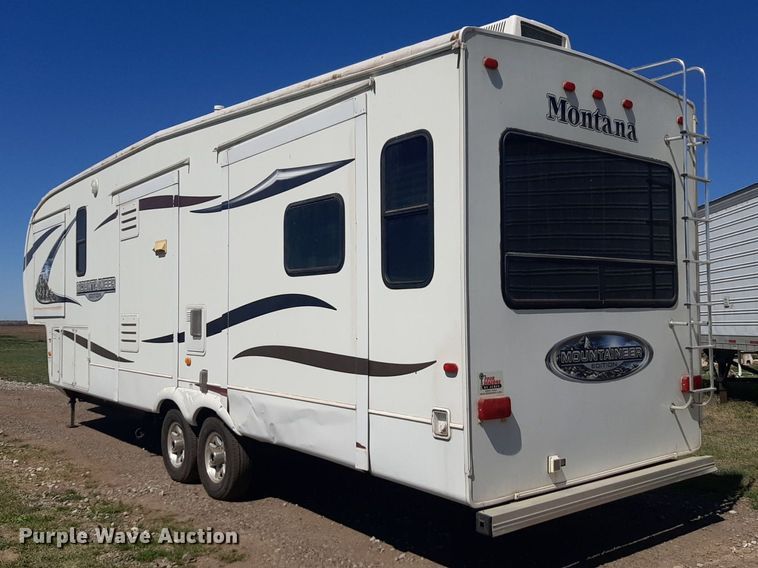 image for item DP2787 2010 Keystone Montana Mountaineer Edition camper