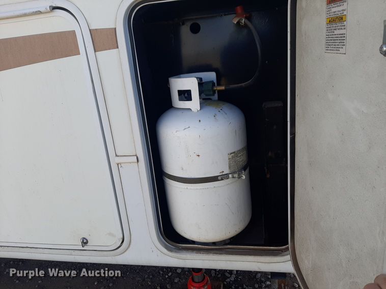 image for item DP2787 2010 Keystone Montana Mountaineer Edition camper