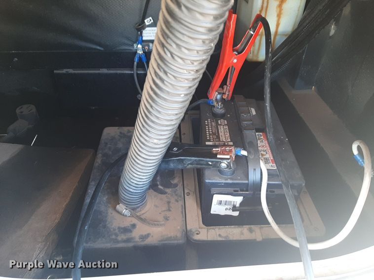 image for item DP2787 2010 Keystone Montana Mountaineer Edition camper