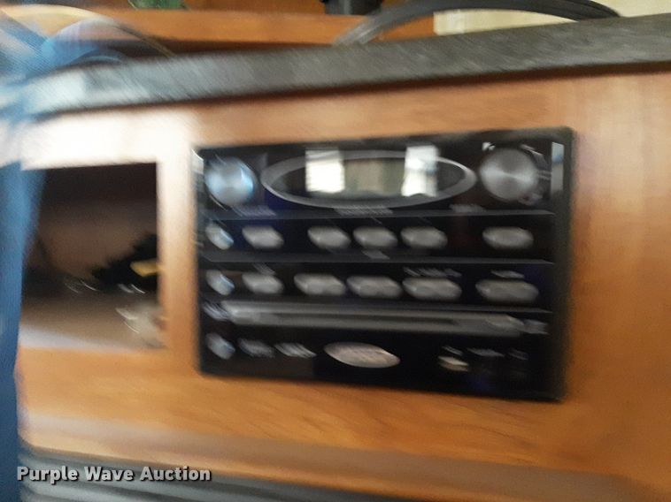 image for item DP2787 2010 Keystone Montana Mountaineer Edition camper