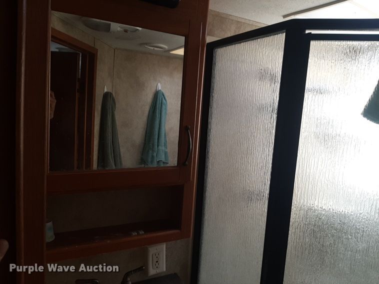 image for item DP2787 2010 Keystone Montana Mountaineer Edition camper