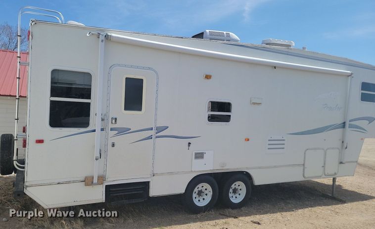 image for item DP3527 2000 Fleetwood RV Prowler camper