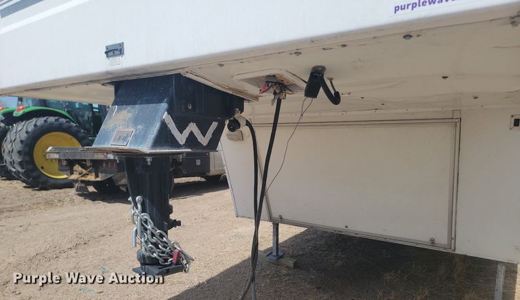 image for item DP3527 2000 Fleetwood RV Prowler camper