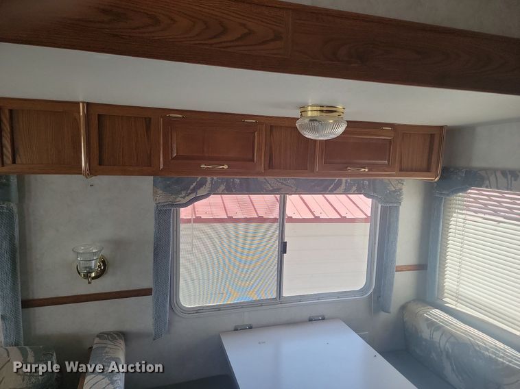 image for item DP3527 2000 Fleetwood RV Prowler camper