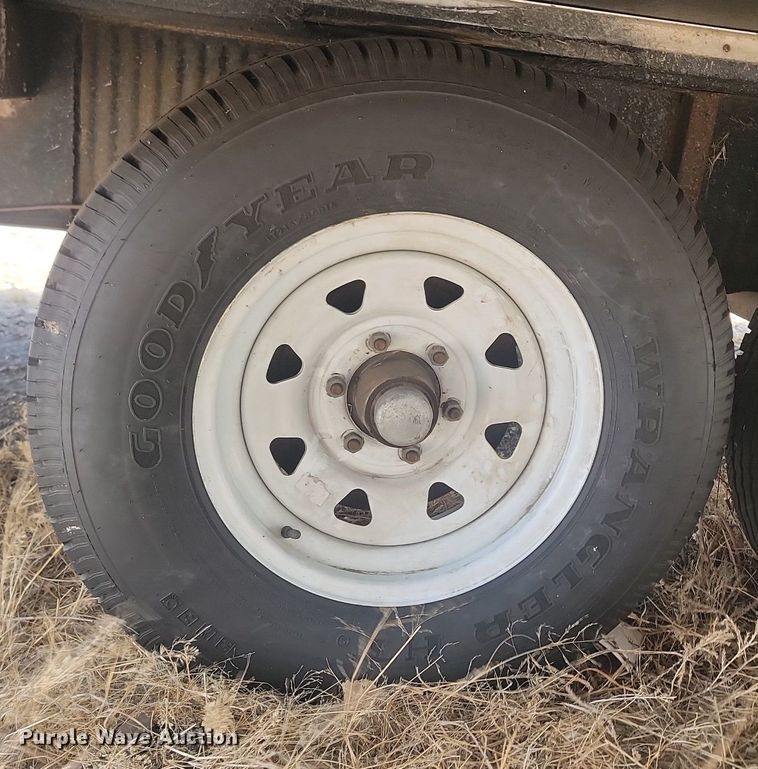 image for item DP3527 2000 Fleetwood RV Prowler camper