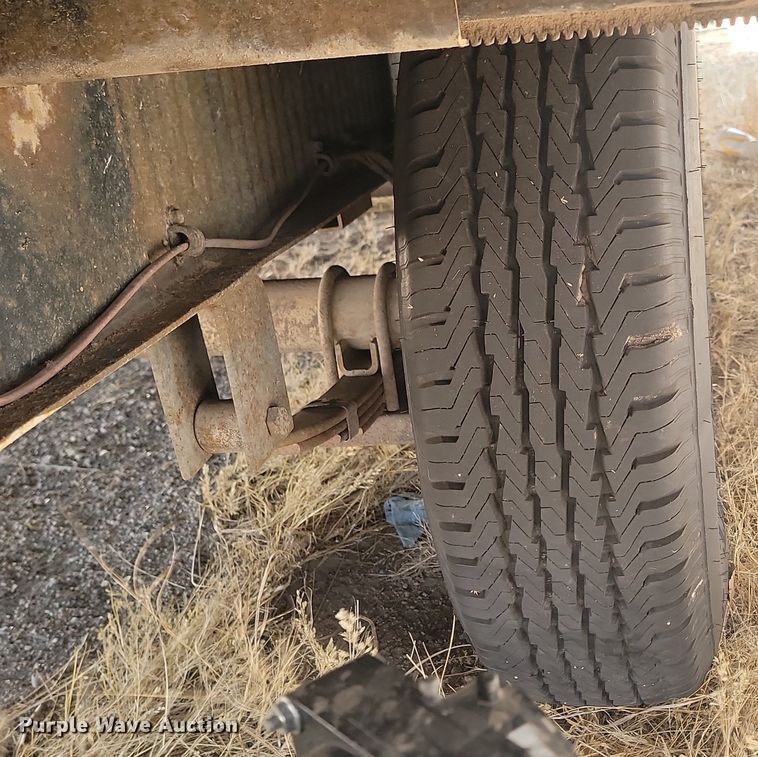 image for item DP3527 2000 Fleetwood RV Prowler camper