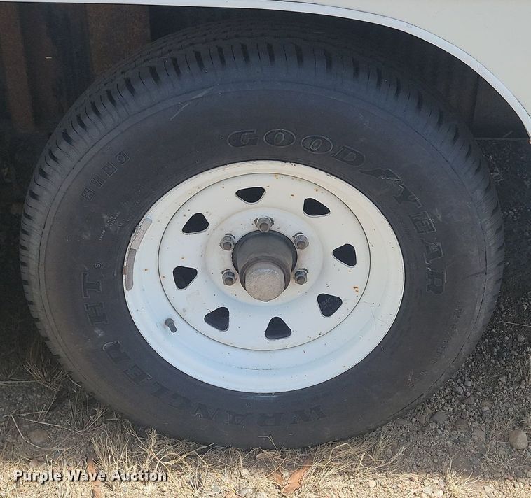 image for item DP3527 2000 Fleetwood RV Prowler camper