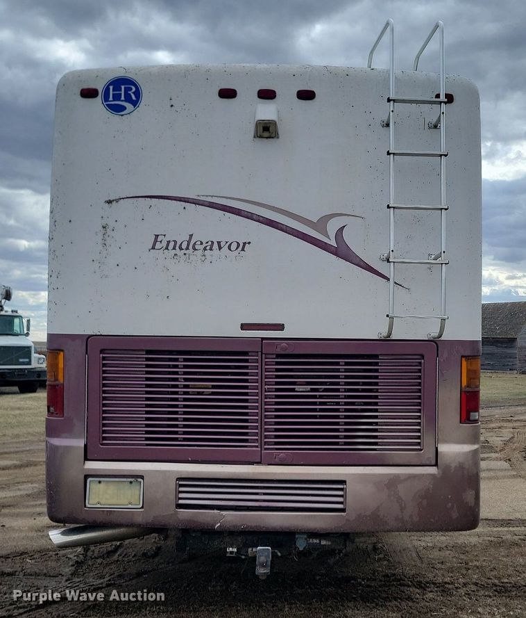 image for item DP5674 2000 Holiday Rambler Endeavor RV