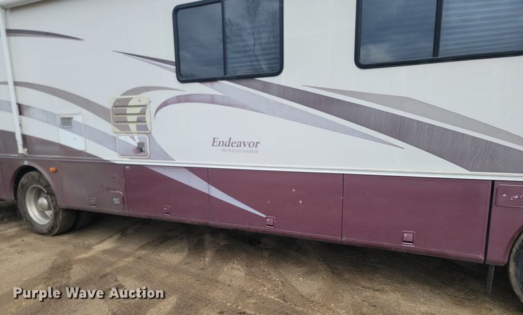 image for item DP5674 2000 Holiday Rambler Endeavor RV