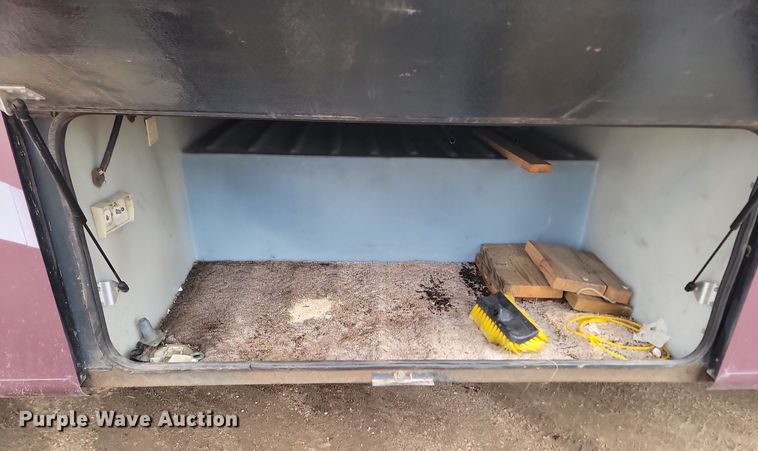 image for item DP5674 2000 Holiday Rambler Endeavor RV