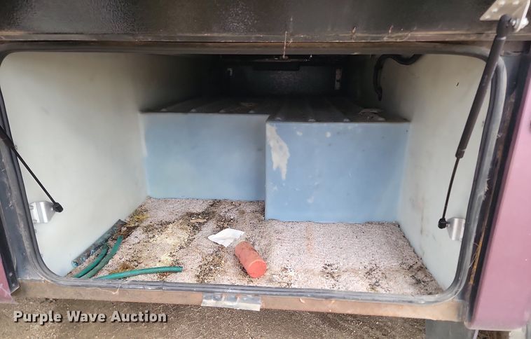 image for item DP5674 2000 Holiday Rambler Endeavor RV