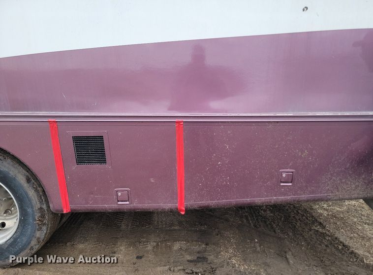 image for item DP5674 2000 Holiday Rambler Endeavor RV