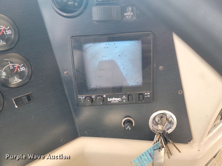 image for item DP5674 2000 Holiday Rambler Endeavor RV