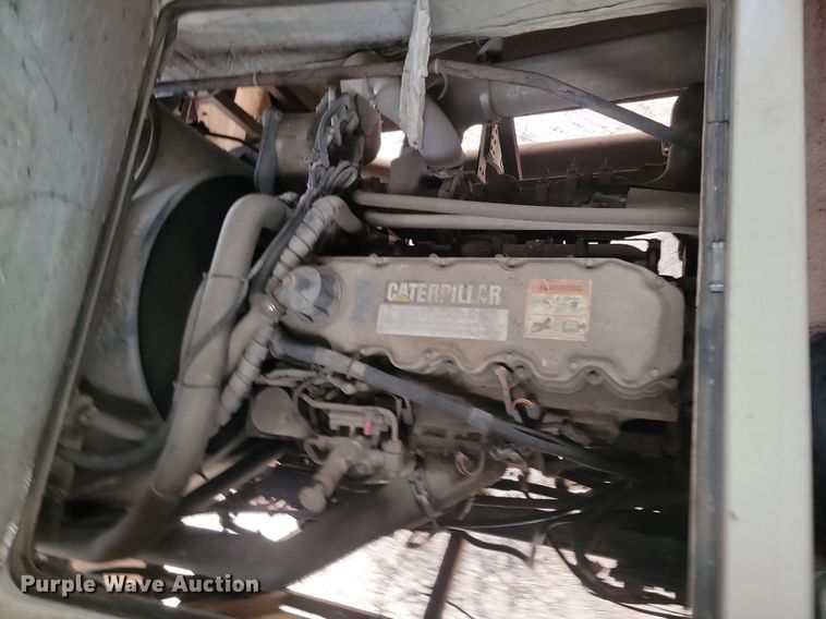 image for item DP5674 2000 Holiday Rambler Endeavor RV