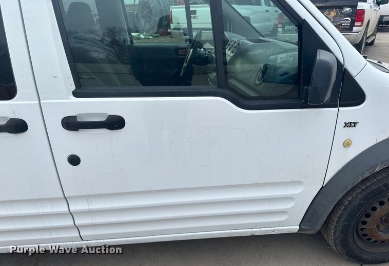 image for item DQ0693 2012 Ford  Transit Connect XLT van