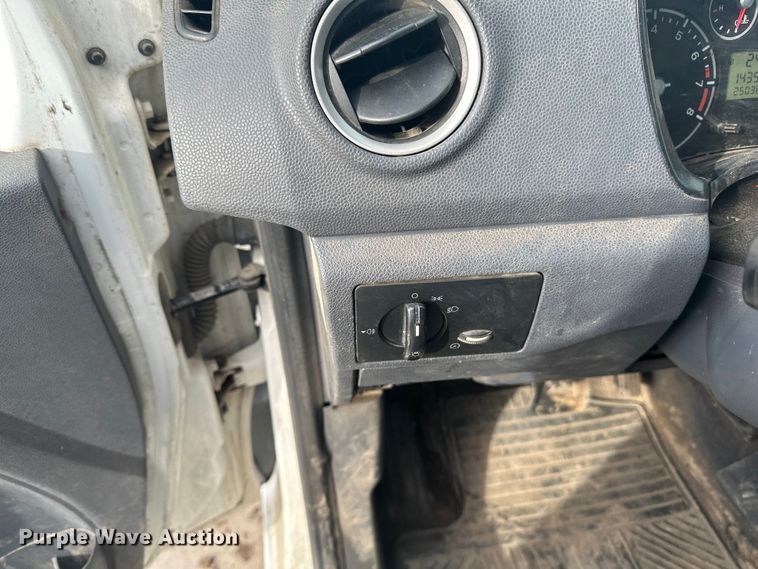 image for item DQ0693 2012 Ford  Transit Connect XLT van