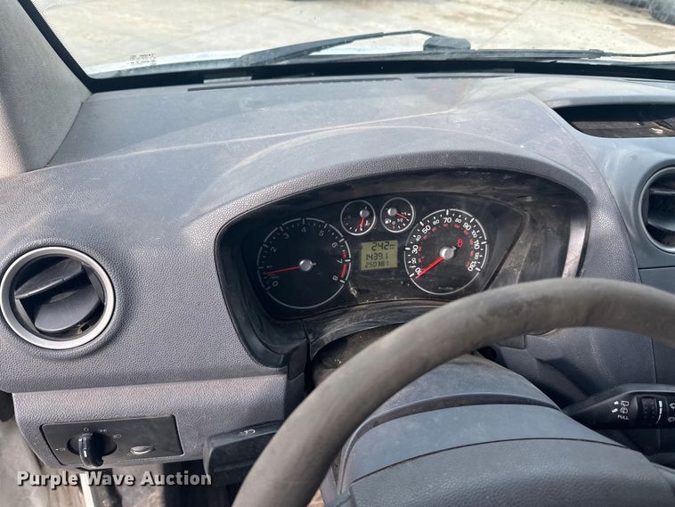 image for item DQ0693 2012 Ford  Transit Connect XLT van