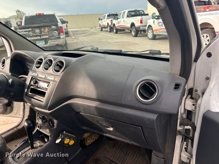 image for item DQ0693 2012 Ford  Transit Connect XLT van