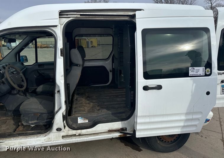 image for item DQ0693 2012 Ford  Transit Connect XLT van