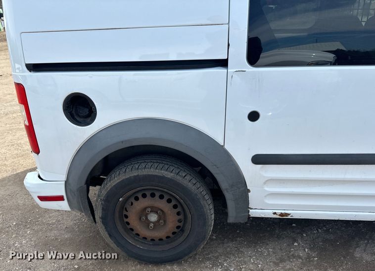 image for item DQ0694 2013 Ford  Transit Connect XLT van