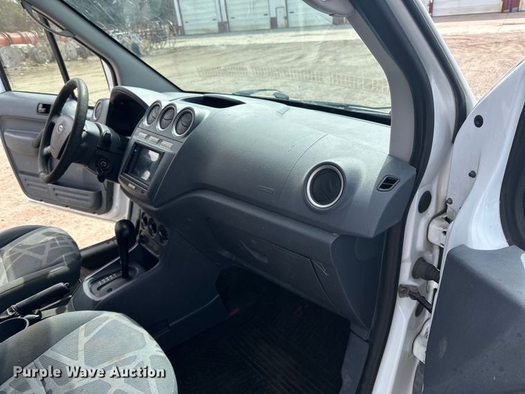 image for item DQ0694 2013 Ford  Transit Connect XLT van