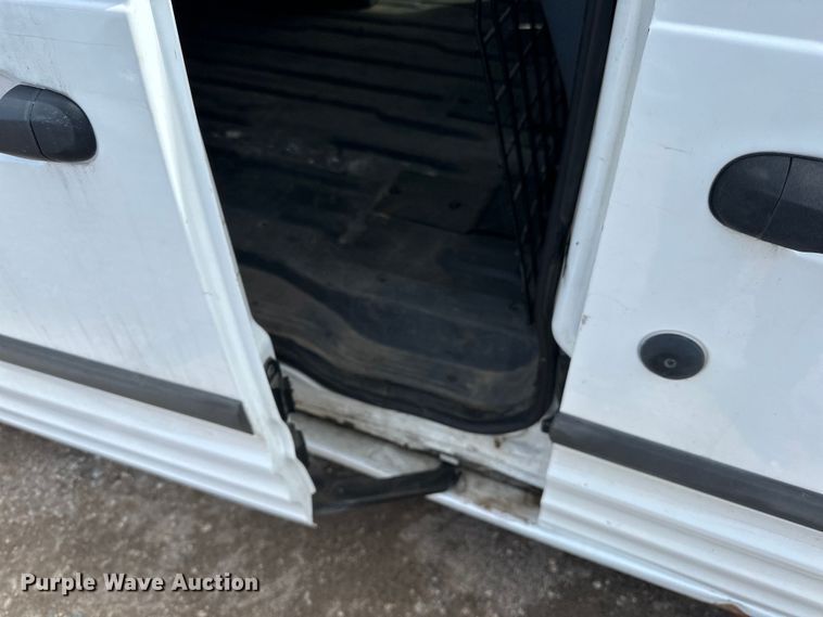 image for item DQ0694 2013 Ford  Transit Connect XLT van