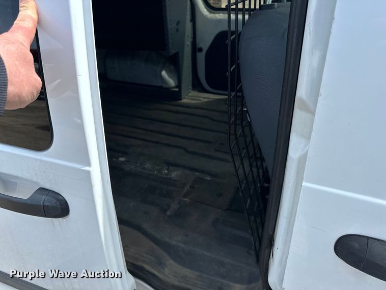 image for item DQ0694 2013 Ford  Transit Connect XLT van