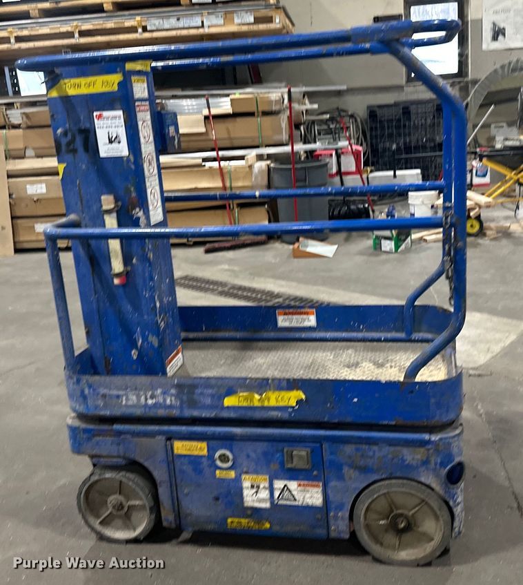 image for item DQ0740 Upright  TM12 vertical lift