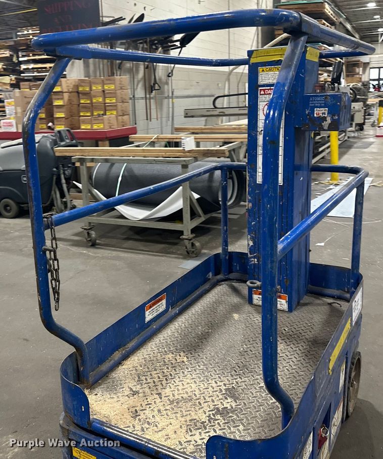 image for item DQ0740 Upright  TM12 vertical lift