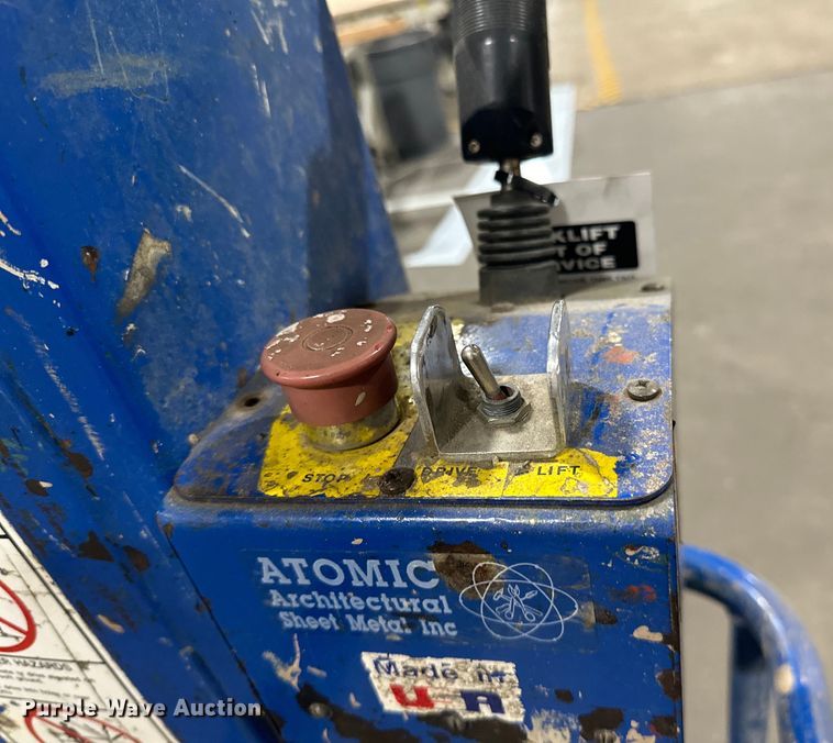 image for item DQ0740 Upright  TM12 vertical lift